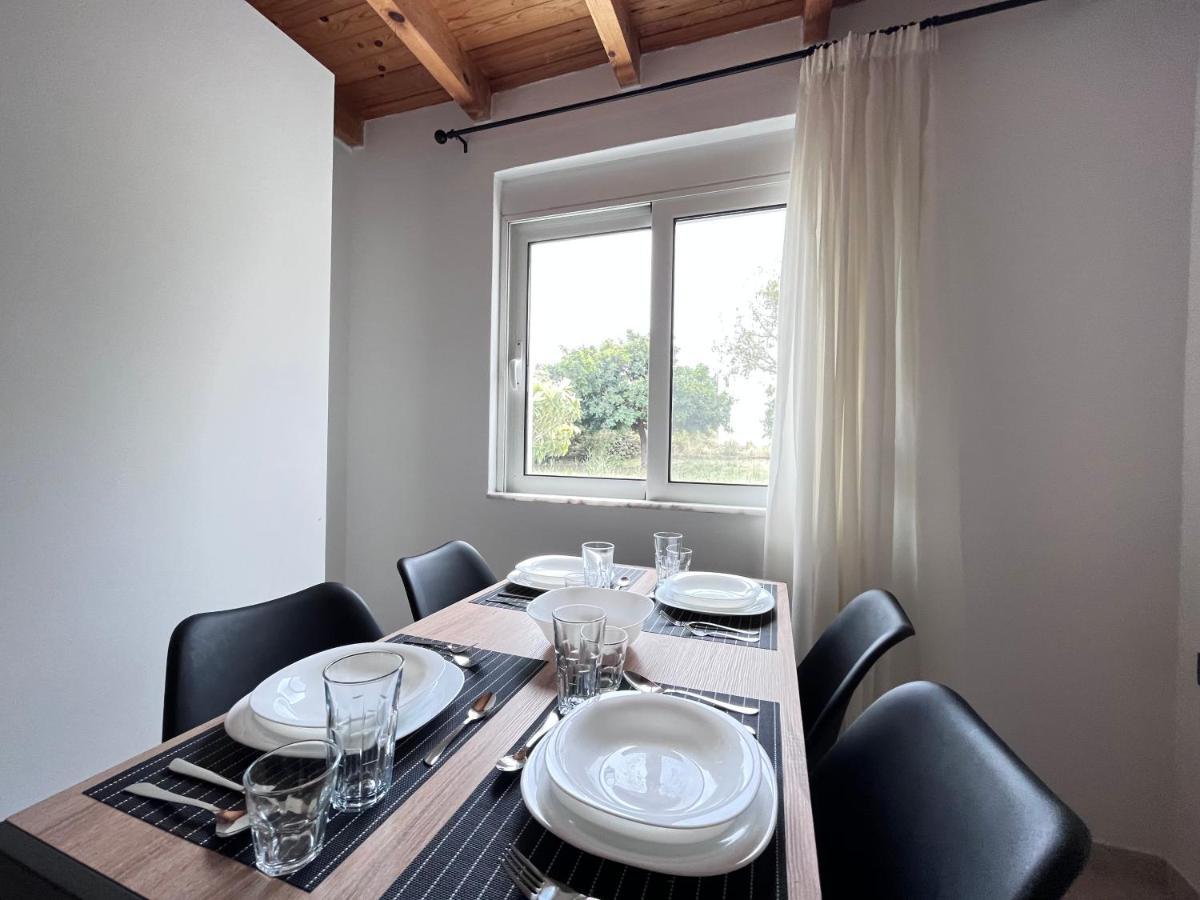 Kosaris Cottage Ziparion Luaran gambar