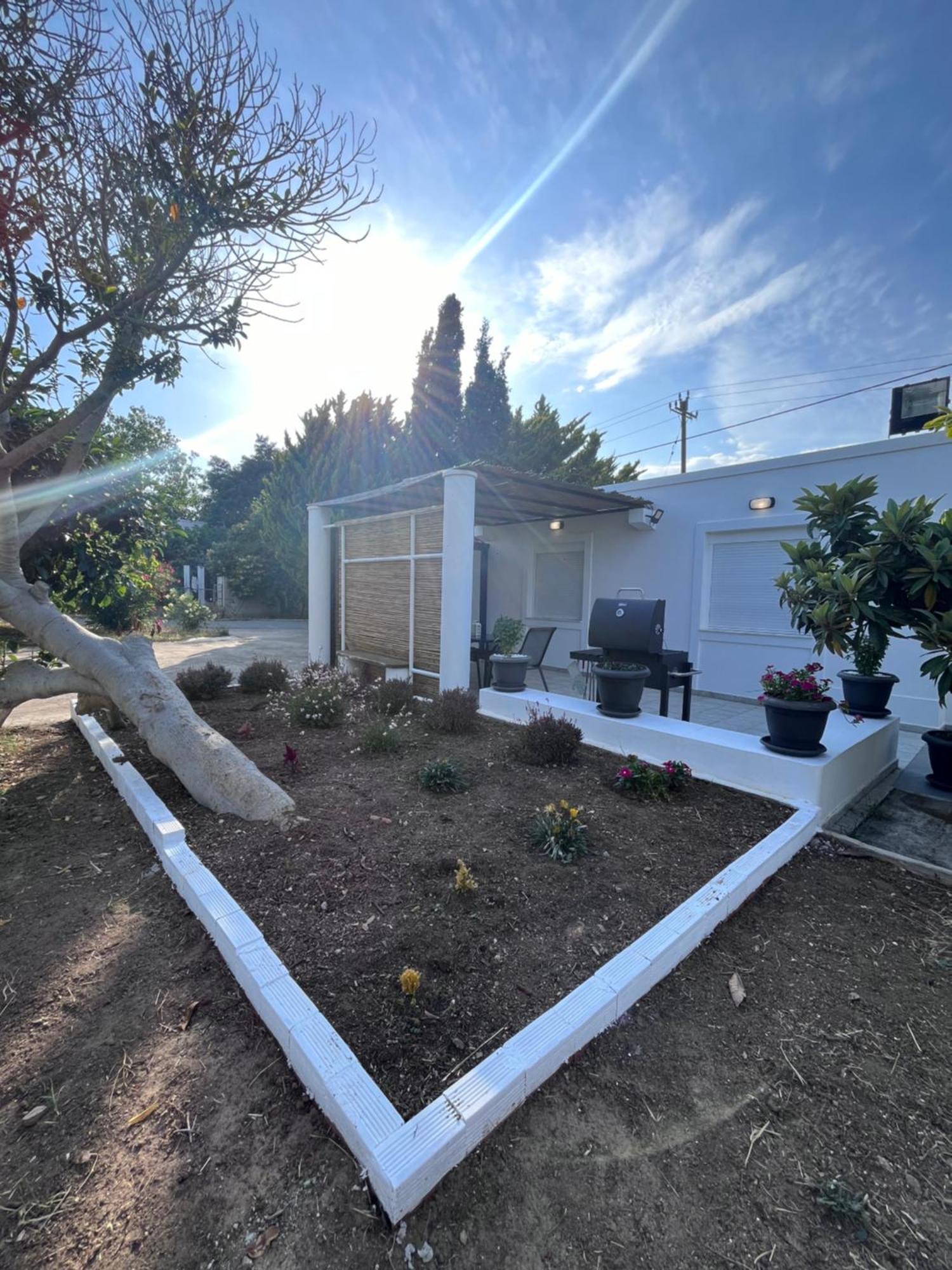Kosaris Cottage Ziparion Luaran gambar